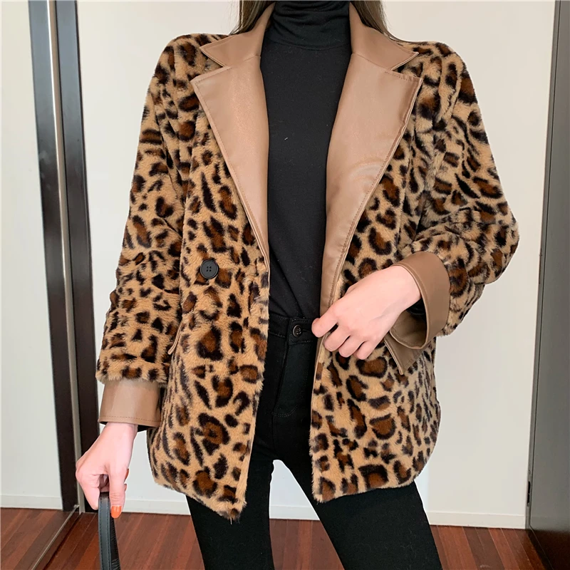 

Alien Kitty Elegant Fashion Leopard PU Leather Stitching Faux Fur Coat Women Plush Jacket Loose Chic Thick Warm Winter Parkas