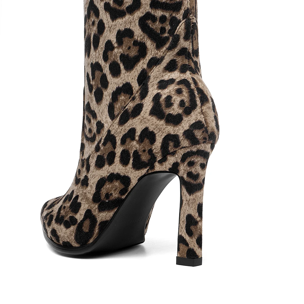 Женские сапоги-носки Ботильоны на высоком каблуке с леопардовым принтом модные