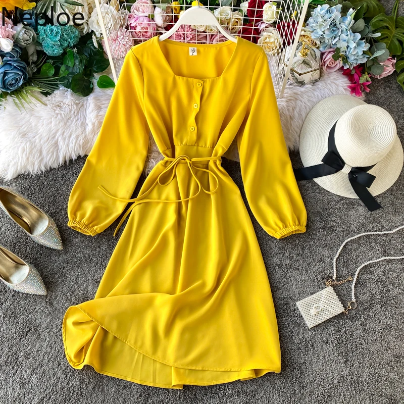 Женское платье с квадратным воротником Neploe однобортное до середины голени и