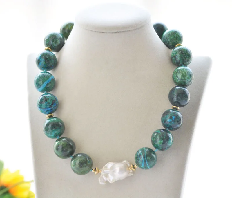 

S2365 18" 20mm Round Green Malachite White Keshi Pearl Necklace