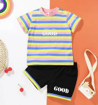 Комплект для мальчиков из 2 предметов футболка с круглым вырезом и короткими