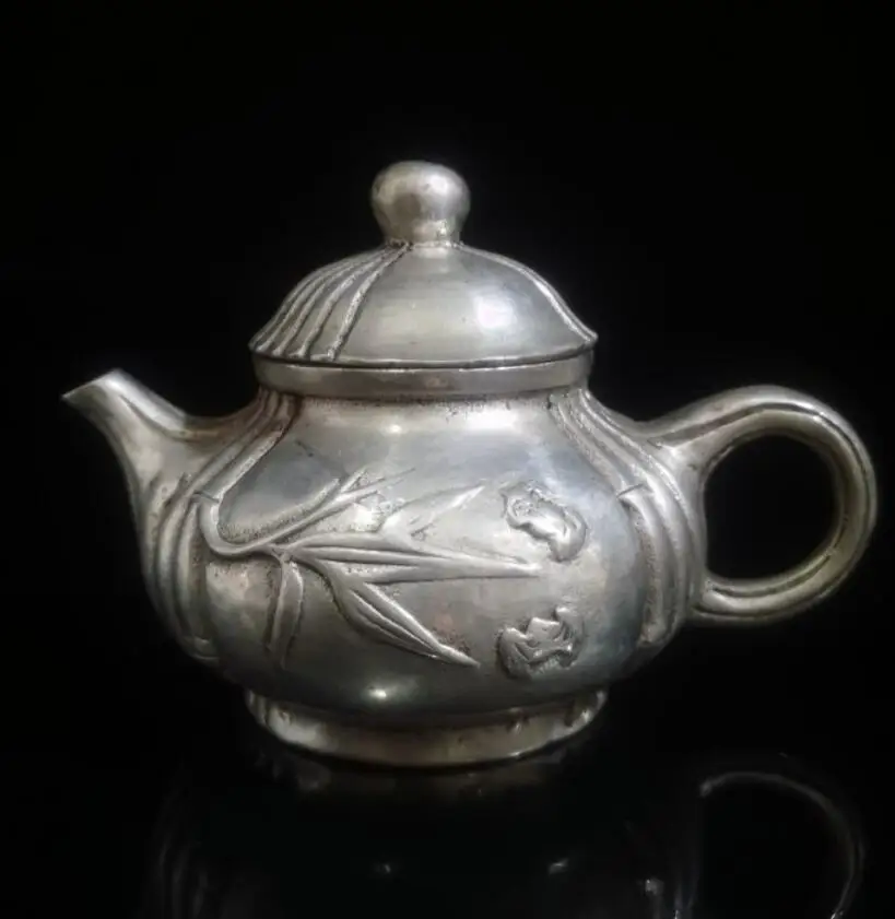 

China White copper small wine pot crafts statue