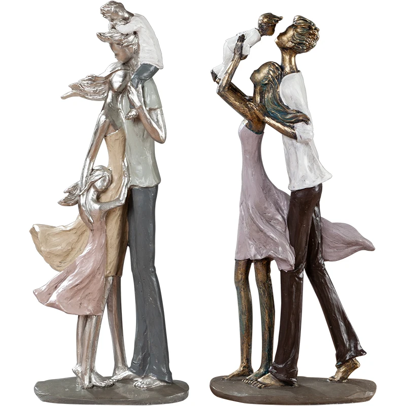 

Creative A Family Of Three Holding A Baby Statue Home Decor Crafts Room Objects Character Office Resin Figurines Wedding Gifts