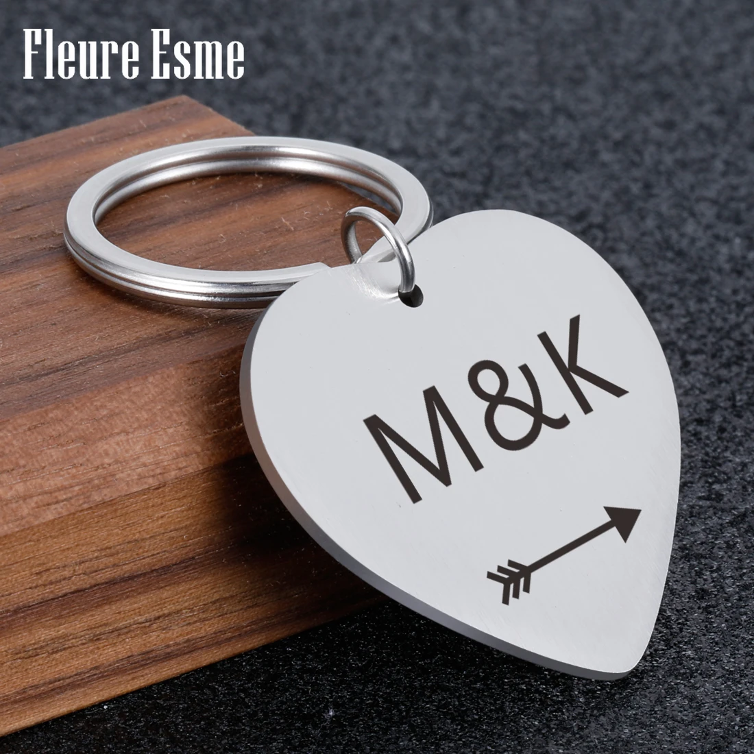 

Personalized Letter Keychains For Couples Birthday Day Gifts For boy Girlfriends Keying Customized Keys Chain Husband Wife Gift