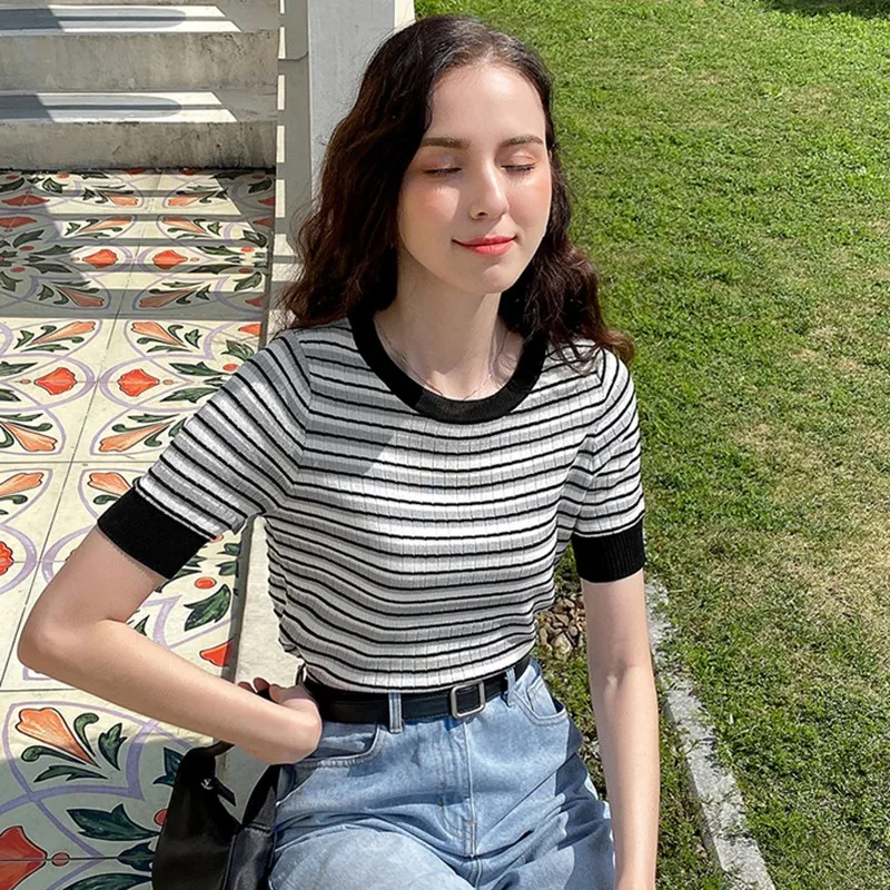 

Summer Korean Style Women Striped Tshirt Casual O Neck Short Sleeve Slim Knitted Students T-Shirt