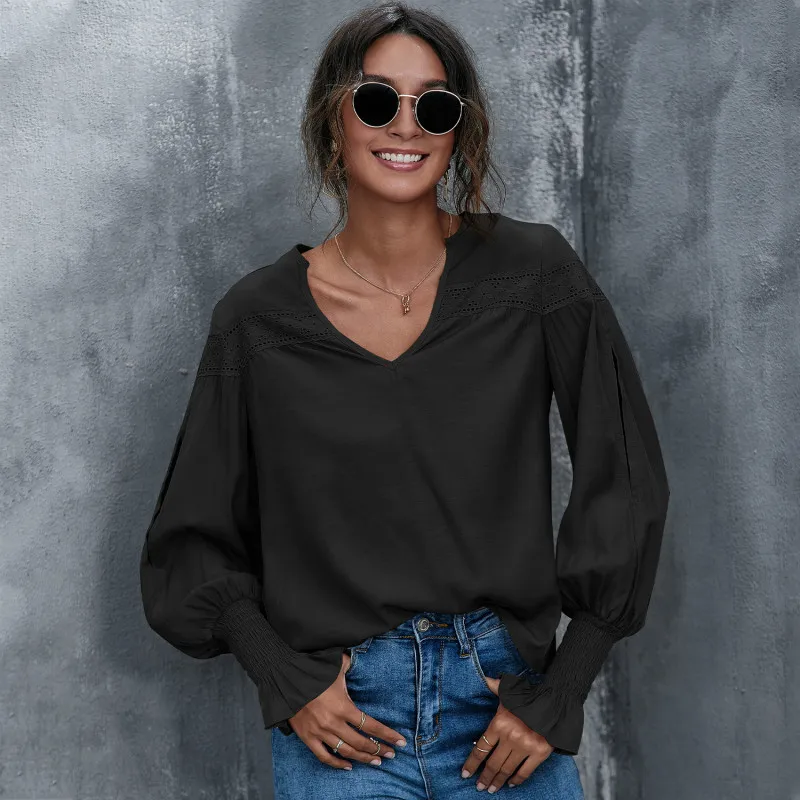 

Women T-Shirt Lantern Sleeve V-Neck Slim Solid Color Hook Flower Hollow Summer Female Loose Commute Tops Casual Fashion 2021 New
