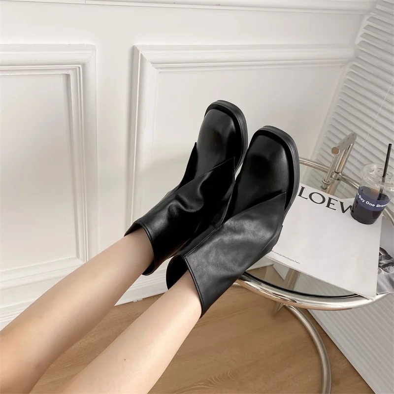 

Short Boots 2021 Autumn Winter Square Head Solid Color Fashion Flanging Thick Heel Casual Women's Set Foot Low Heel Women's Shoe