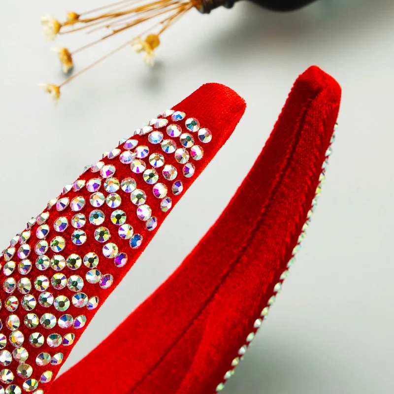 

Hotsale New Bling Rhinestone Full Crystal Headbands for Women 2021 Shiny Diamond Bedazzled Designer Tiara Baroque Headband Women