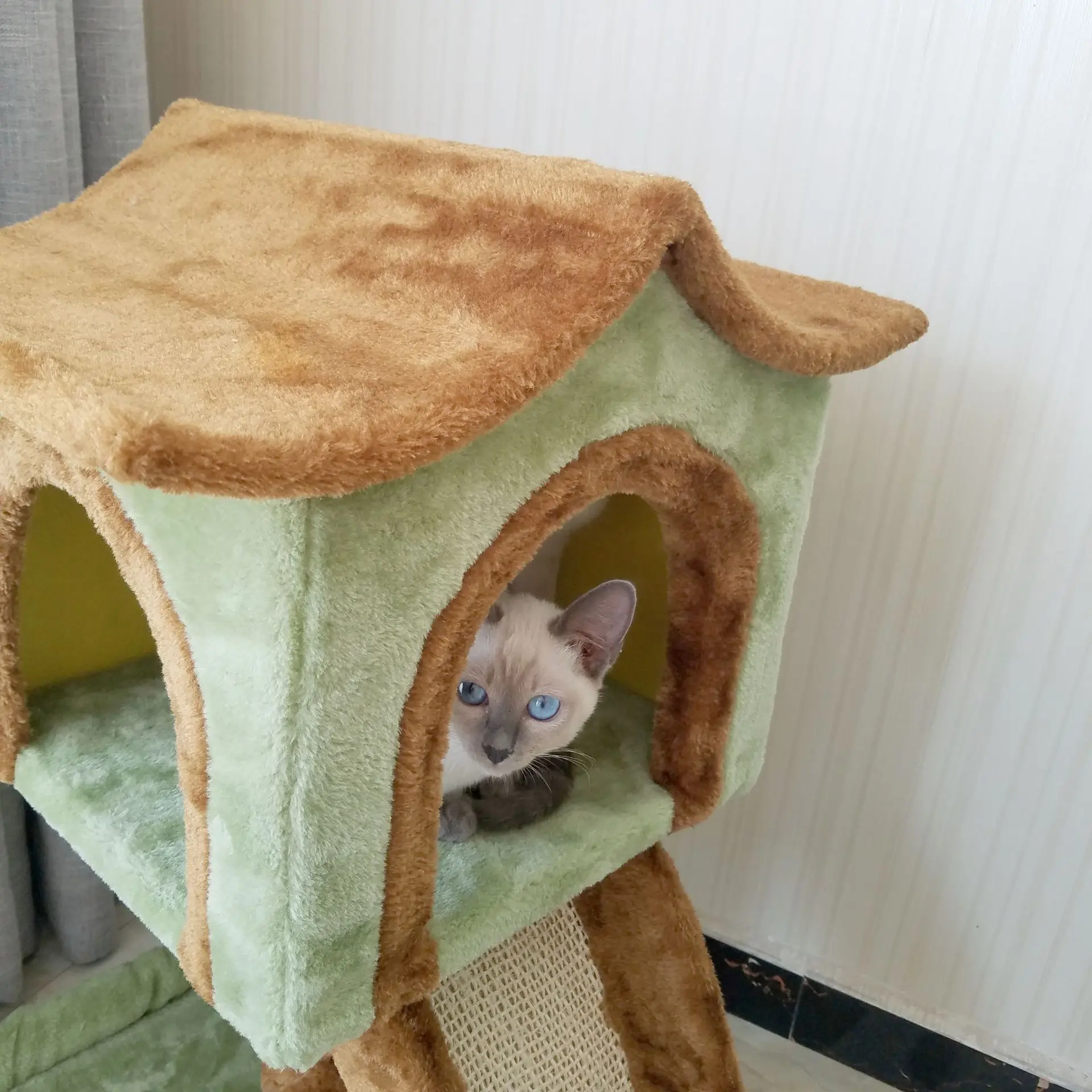 

Árbol grande de madera para mascotas, estructura de escalada para gatos cachorros y gatos