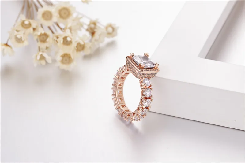 Женские обручальные кольца из серебра 925 пробы с искусственным