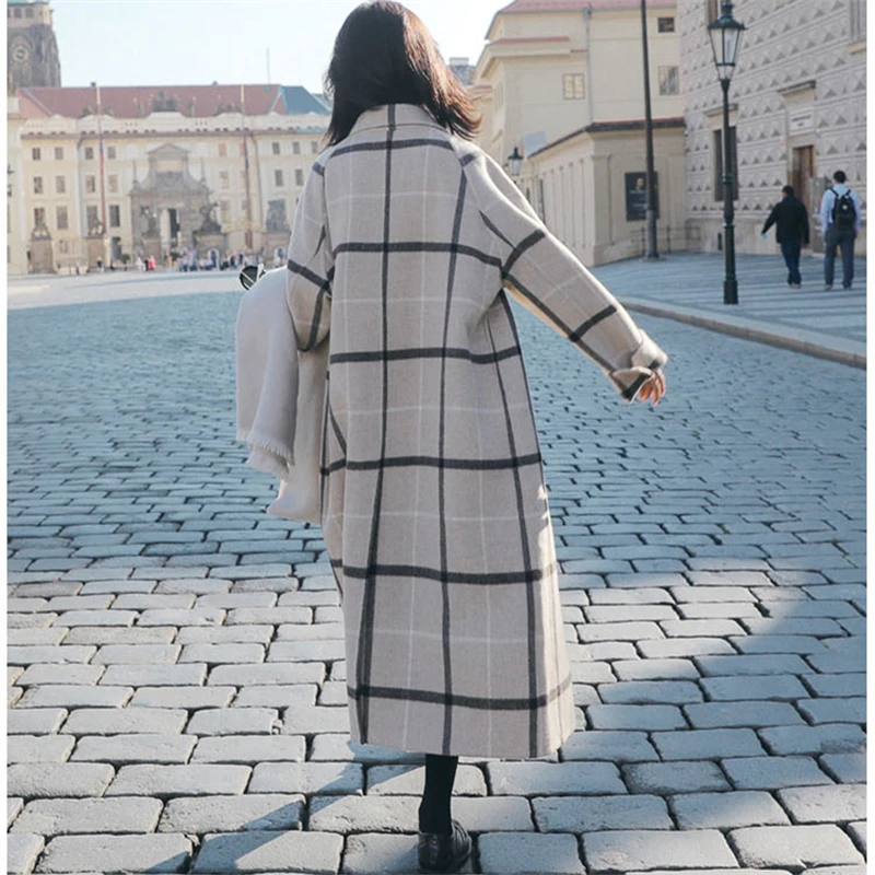 Женское шерстяное пальто в клетку длинное британском стиле утепленное ретро