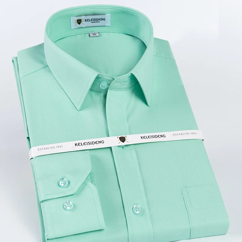 

Men's Classic Long Sleeve Basic Dress Shirt Patch Chest Pocket Standard-fit Formal Business Button Closure Twill Shirts