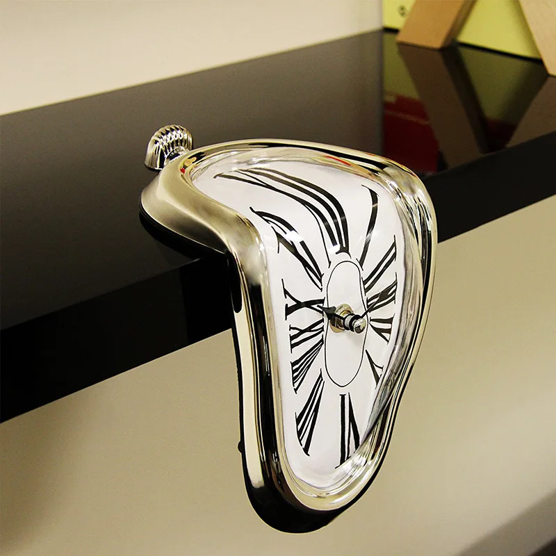 

Creative Explosion Models Sitting Twisted Clock Personality Retro Simple Living Room Home Household Wall Clock Melting Clock