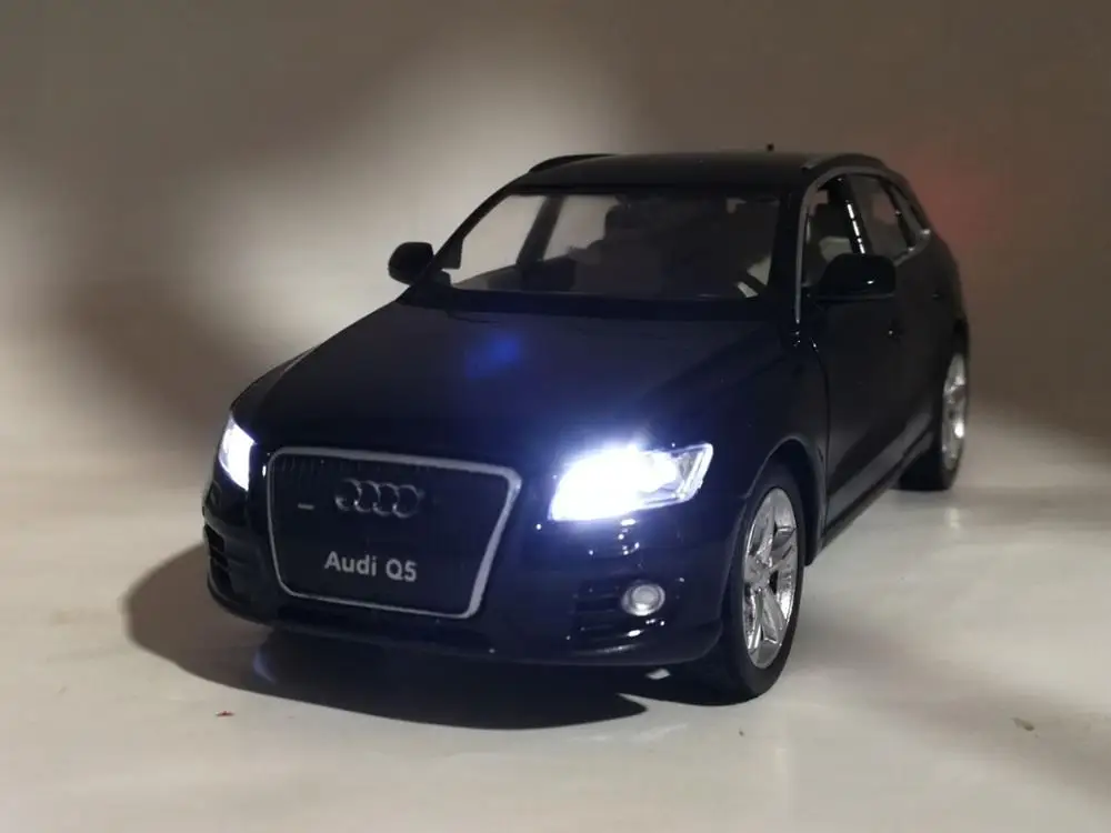 1:32 Audi Q5 City SUV модель моделирования сплав литья модель автомобиля Acoustooptic мальчик игрушка автомобиль