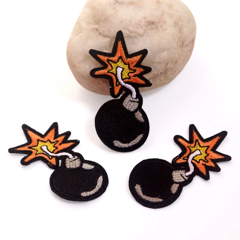 1PCS Burning Bomb Embroidered Patches Iron On For Clothing Hat DIY Stripes Applique Badge Stickers Backpack Clothes Accessories