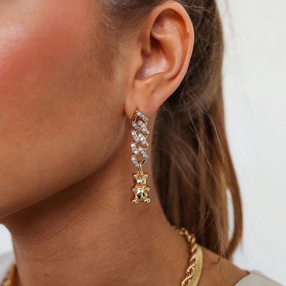 

1 PCS Stylish Gold Color Cartoon Bear Chain Earrings for Women Colorful Animal Shiny Rhinestone Earring Sweet Cool Party Jewelry