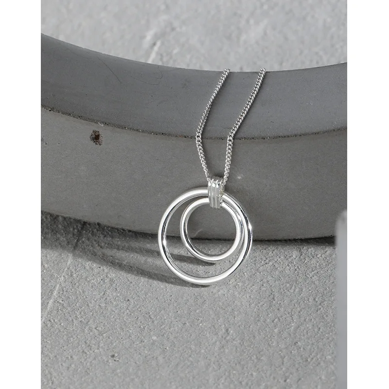 

Женское колье из серебра 925 пробы с геометрической круглой текстурой