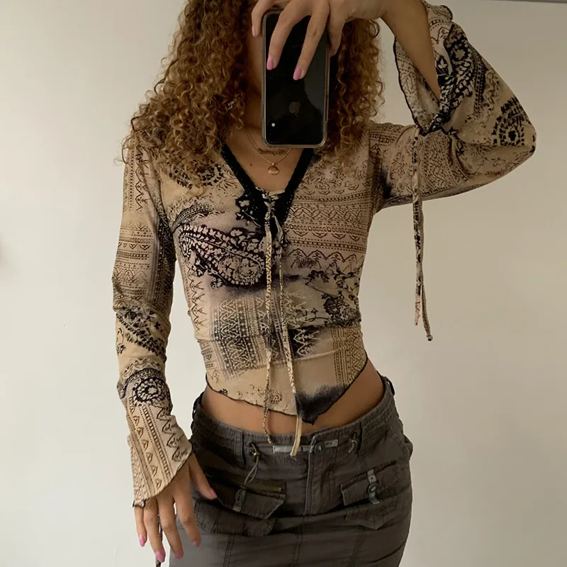 

Женская Асимметричная футболка, Повседневная облегающая футболка с длинным рукавом и V-образным вырезом, с винтажным принтом, осень 2021