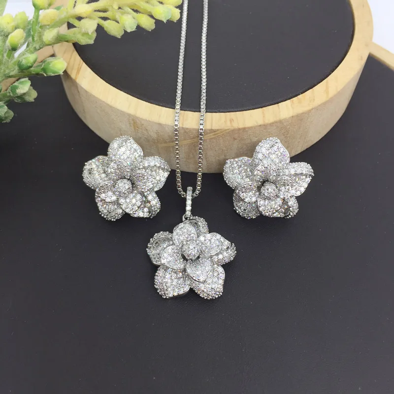 

Vanifin Fashion Jewelry Exquisite Wintersweet Full Micro Pave Necklace with Earrings for Anniversary Engagement Luxury Best Gift