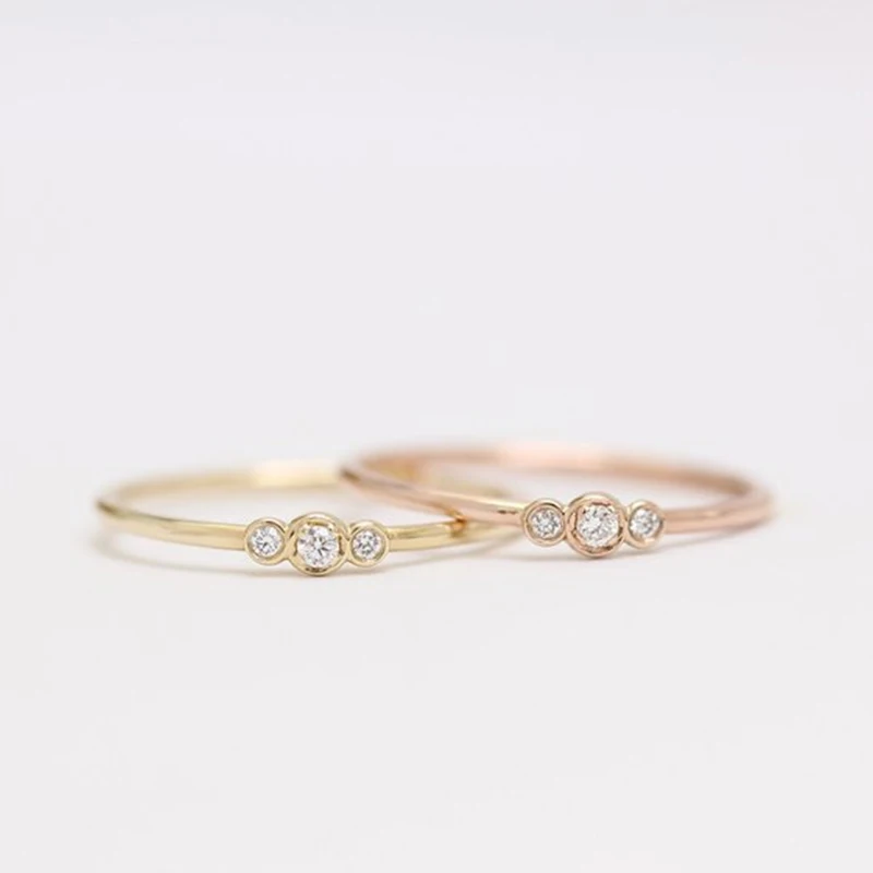 

UILZ Fashion Crystal Finger Rings for Women Simple Gold Silver Color Eternity Ring Cocktail Jewelry Gifts CRL1795