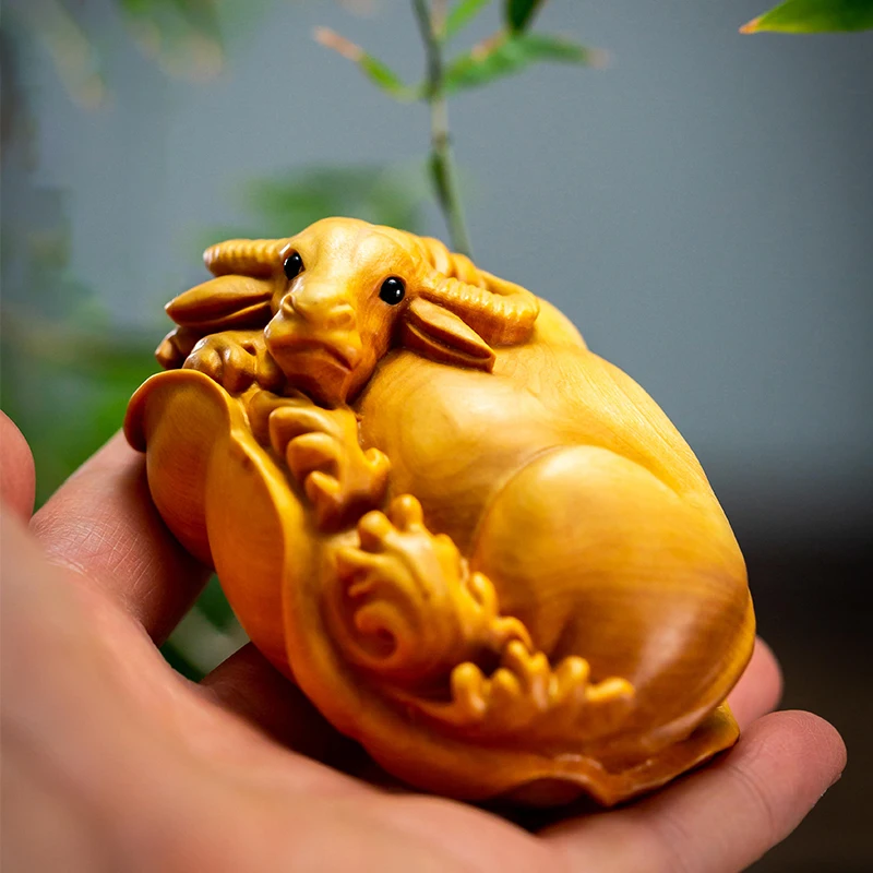 

Boxwood 8cm Chinese Chinese Zodiac Animal Sculpture Furniture Decoration pendant collection mascot bull