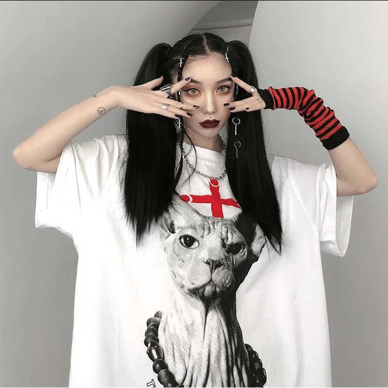 

Летние женские симпатичная футболка Свободная Женская футболка в стиле панк темно ветер уличная ботильоны готического стиля Топ Harajuku Kawaii С...