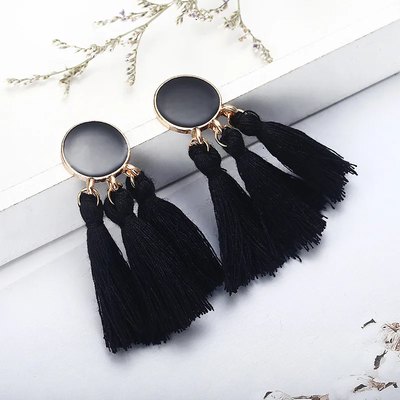 

Popular Bohemian Tassel Long Drop Earrings for Women Red Cotton Silk Fabric Fringe Dangler Earrings 2021 New Sexy Woman Jewelry