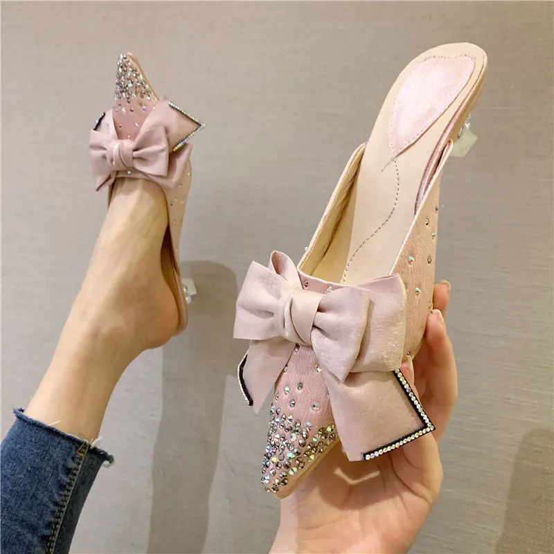 Мюли женские прозрачные со стразами шлепанцы с заостренным носком бант странный