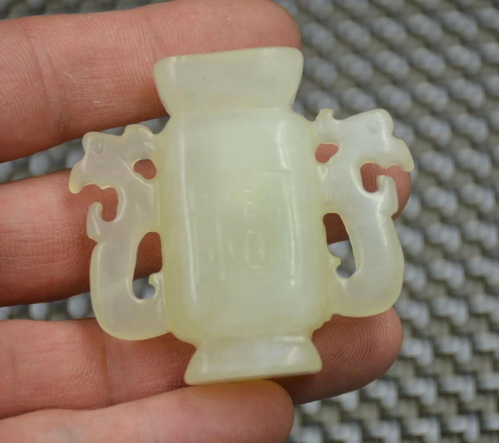 

Jade Articles Pure Natural Jade Carving Small Vase Fushou Flower Vase Snuff Bottle Pendant Fengshui Statue