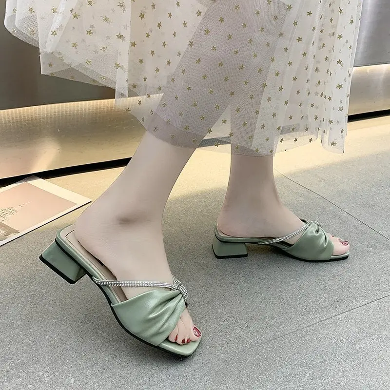 

Summer Sweet Beauty Slippers Fashion All-match Vamp Classic Decorative Rhinestones Embellished Small Fresh Female Slippers