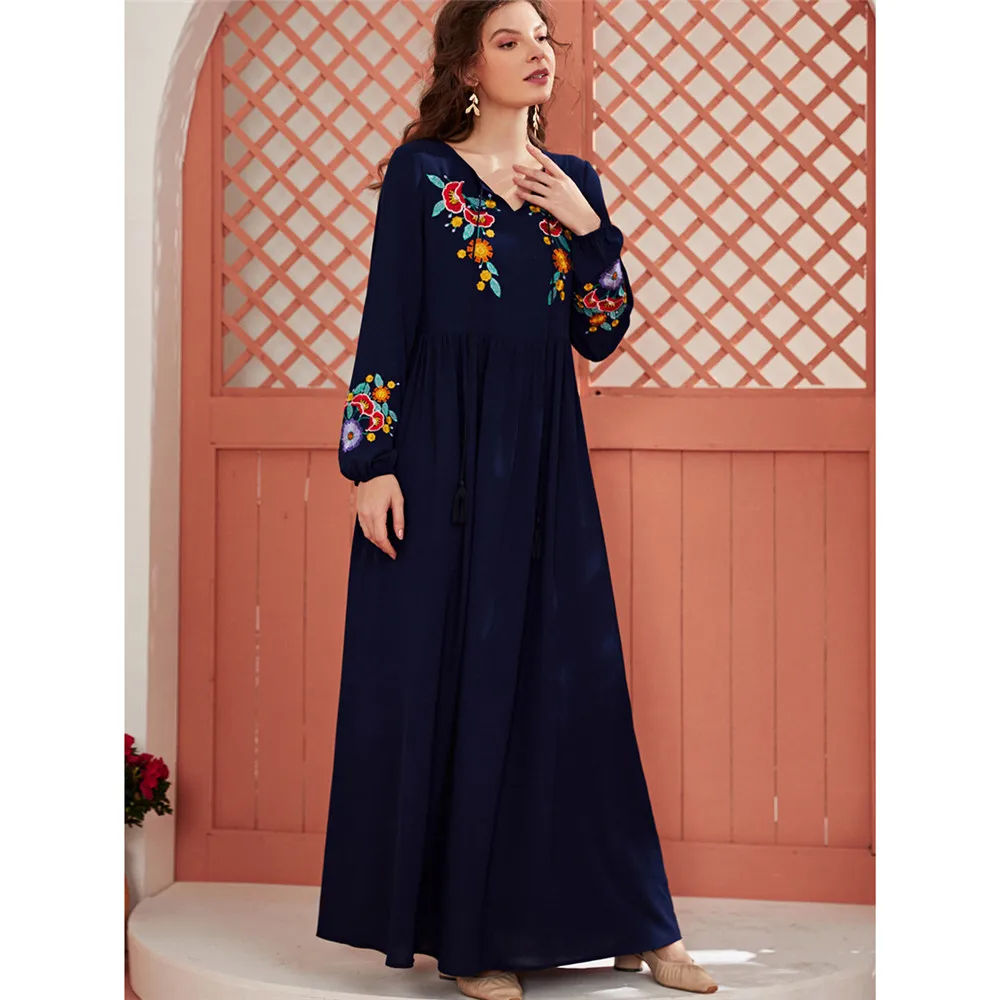 

Muslim Floral Embroidery Long Dress Ethnic Long Sleeve Arab Abaya Women Islamic Clothing Ramadan Vintage Middle East Kaftan Robe