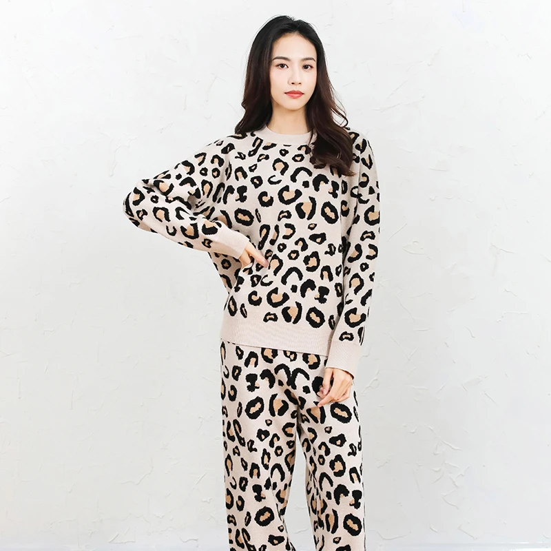 

Latest Women's Pajamas Set Sleepwear Home Clothes Sweater Thick Nightwear Wick Yarn Loose Knitted Autumn And Winter Leopard