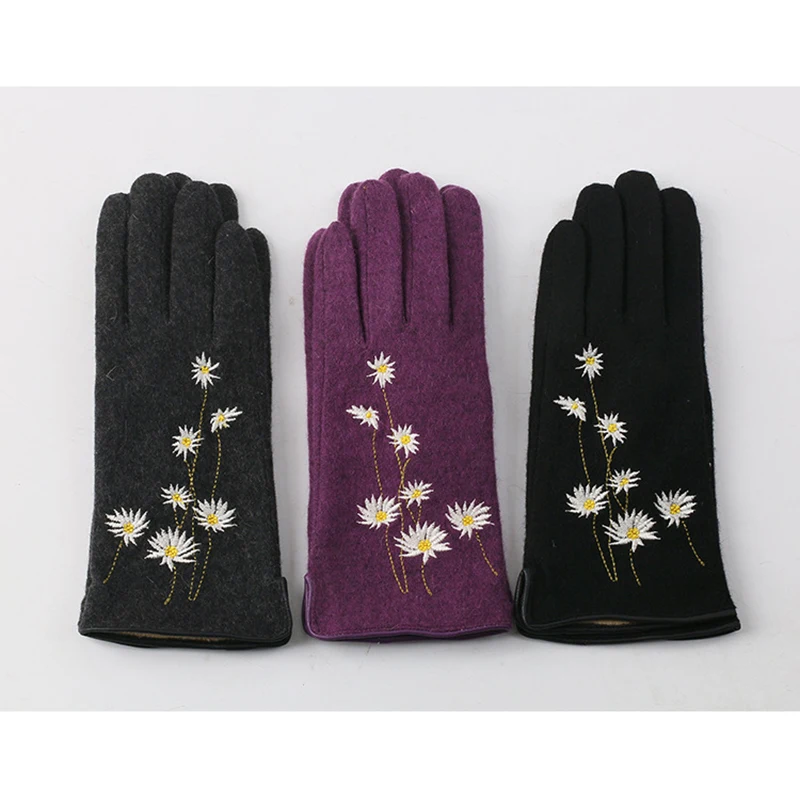 

Women Gloves Winter Touch Screen Cashemere Wrist Mouth Gloves Thickening Warm Wool Fleece Mittens Hand Gloves Embroidery Floral