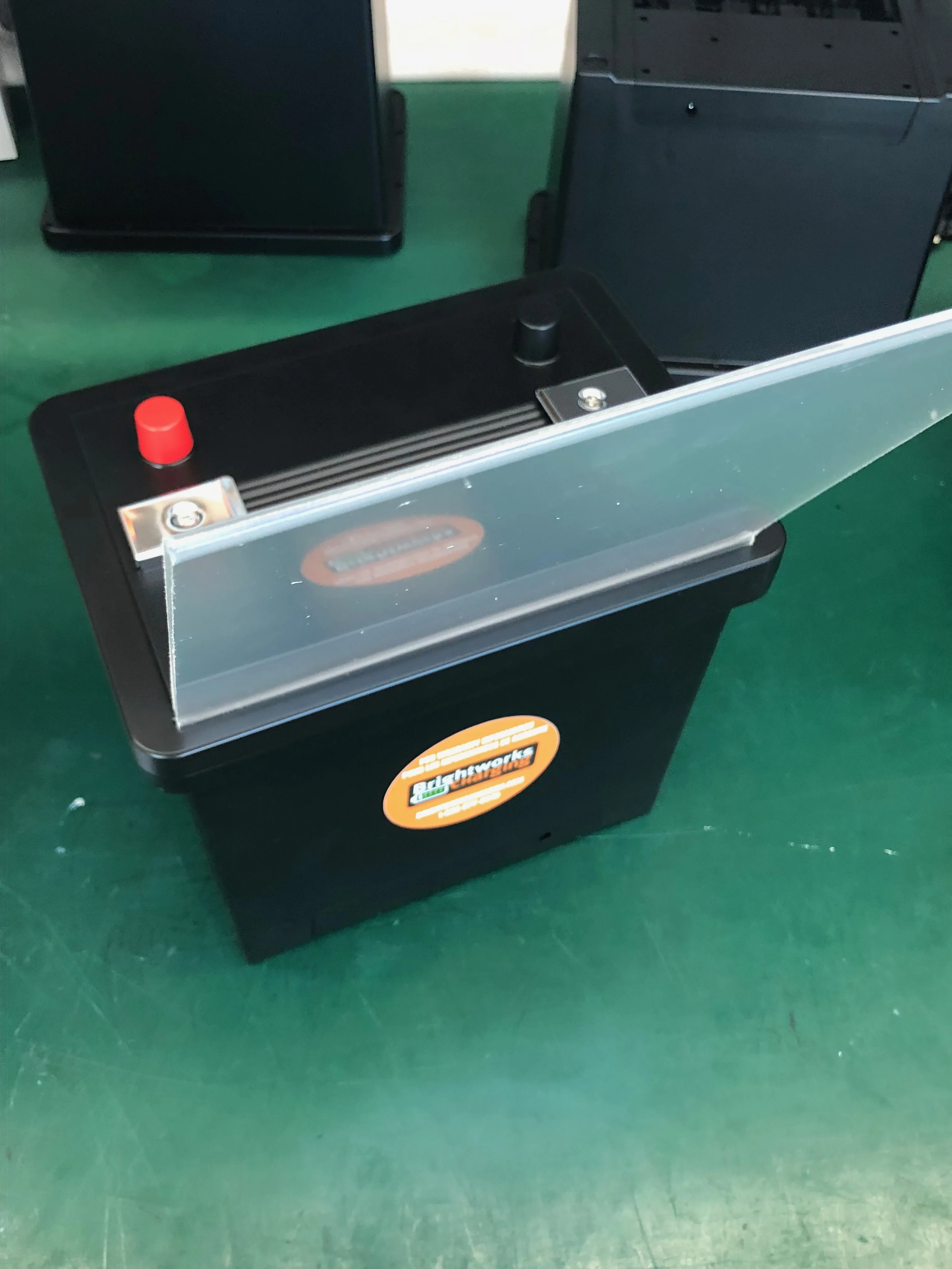 

cellphone charging station, charge box station UC-09