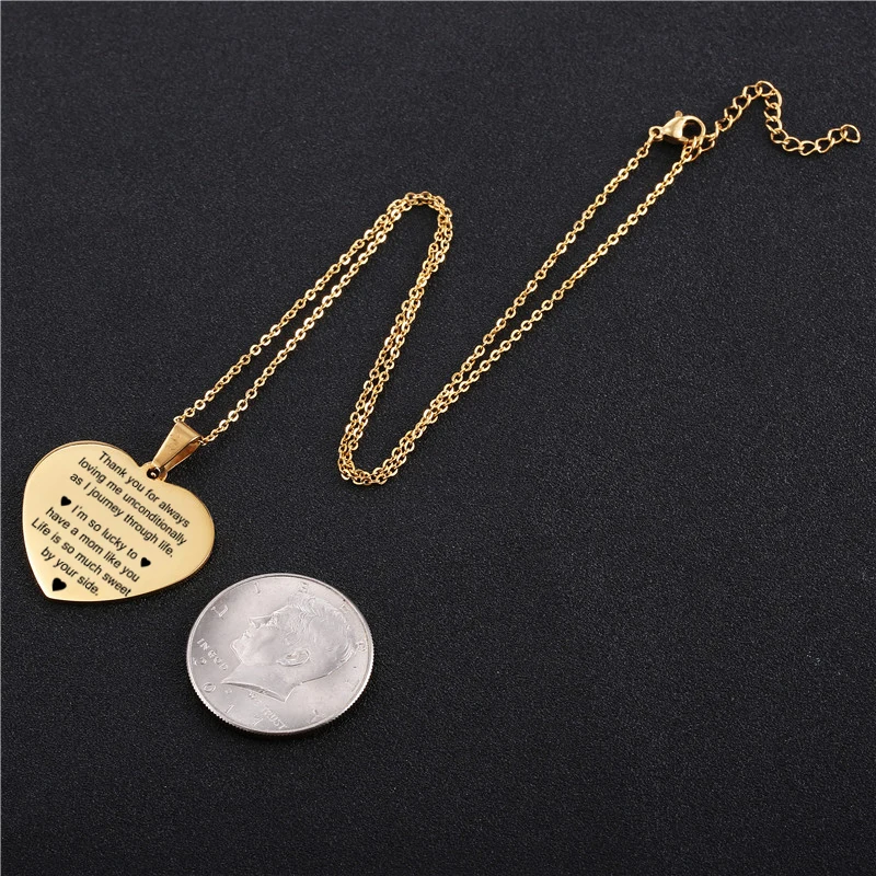 

Mothers Day Heart Shape Round Necklace Personalized Nameplate Custom Name Photo Gold Chain Necklace Women Men Customized Jewelry