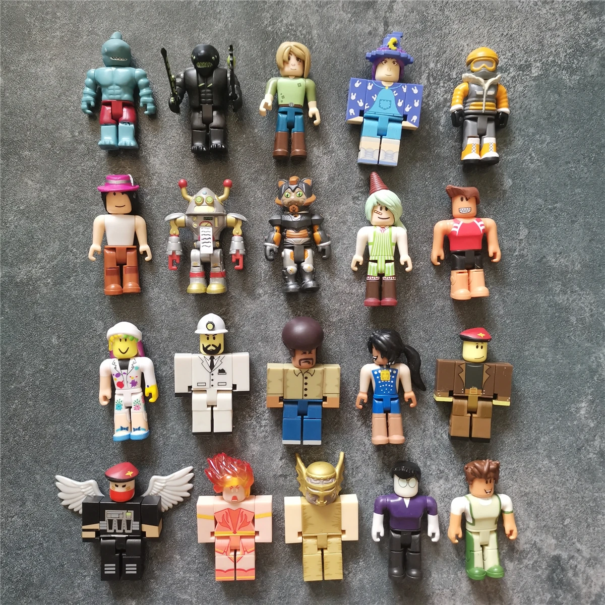 

10 pcs/set OEM Edition Robloxing Adopt Me Mix&Match Action Figures 7cm Toys Model Collection Gift More Exquisite Workmanship