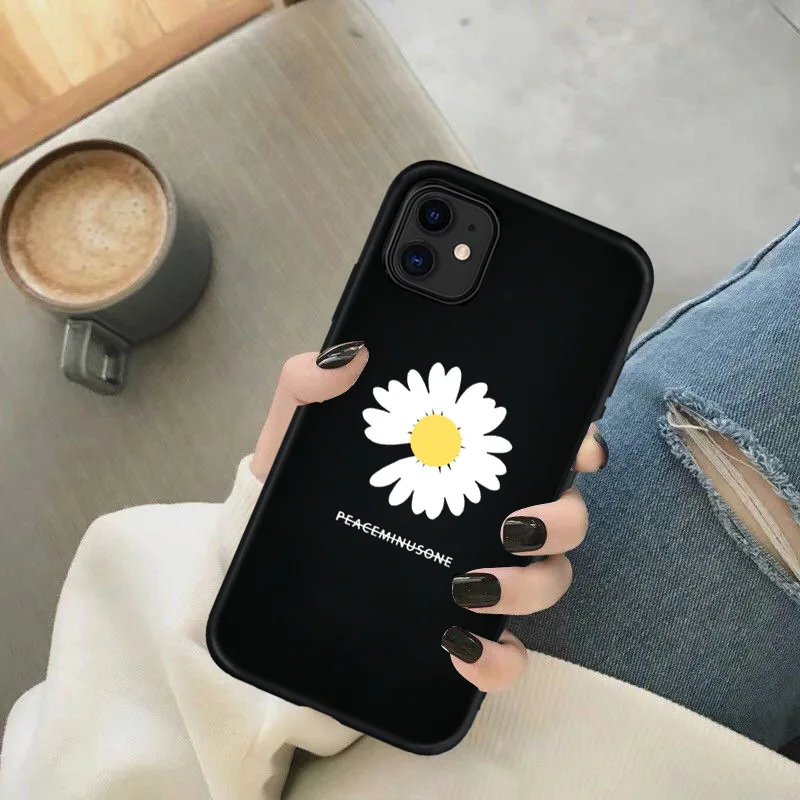 2020 new cute small daisy flowers soft tpu phone case foriphone 11 max back cover foriphone 7 8 6 6s plus x xr xs max case free global shipping