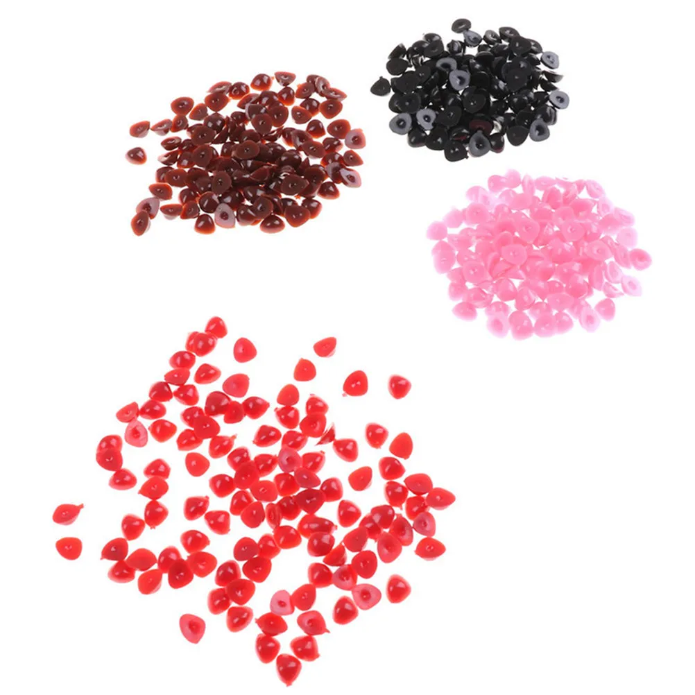 

100pcs/bag Crafts Plastic Triangle Noses For Dolls Toys For Bear Toy DIY Safety Nose Accessories 7*9.5mm/7*8mm