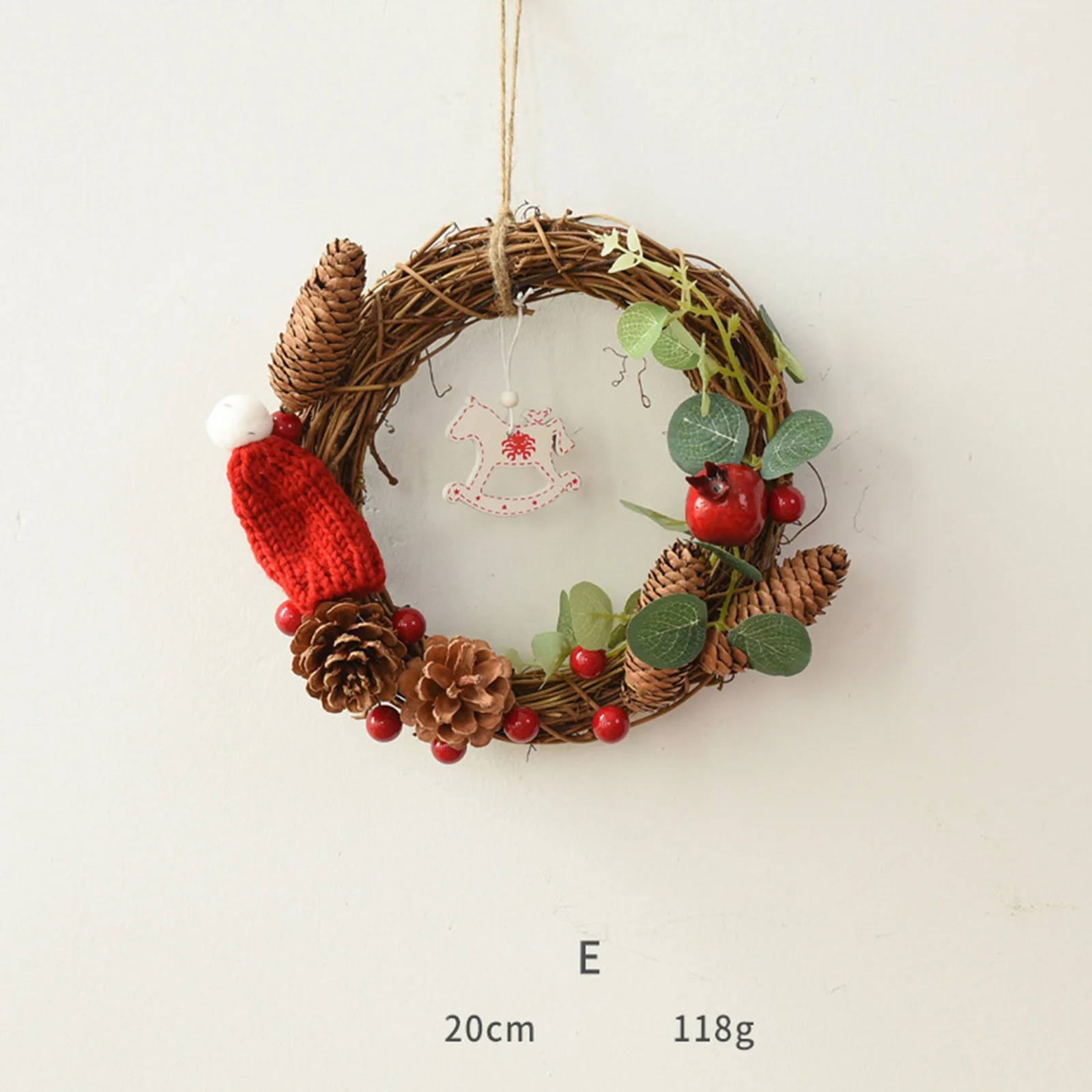 

Natural Rattan Wreath Artificial Pine Cone Ball Wall Hanging for Celebration