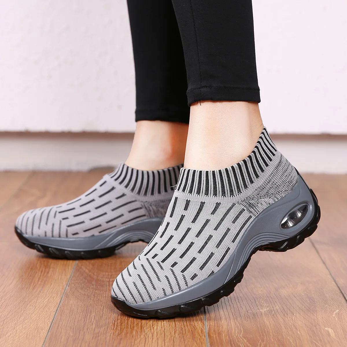 

Fall 2020 New Comfort Breathable Sports Walking Shoes AD01
