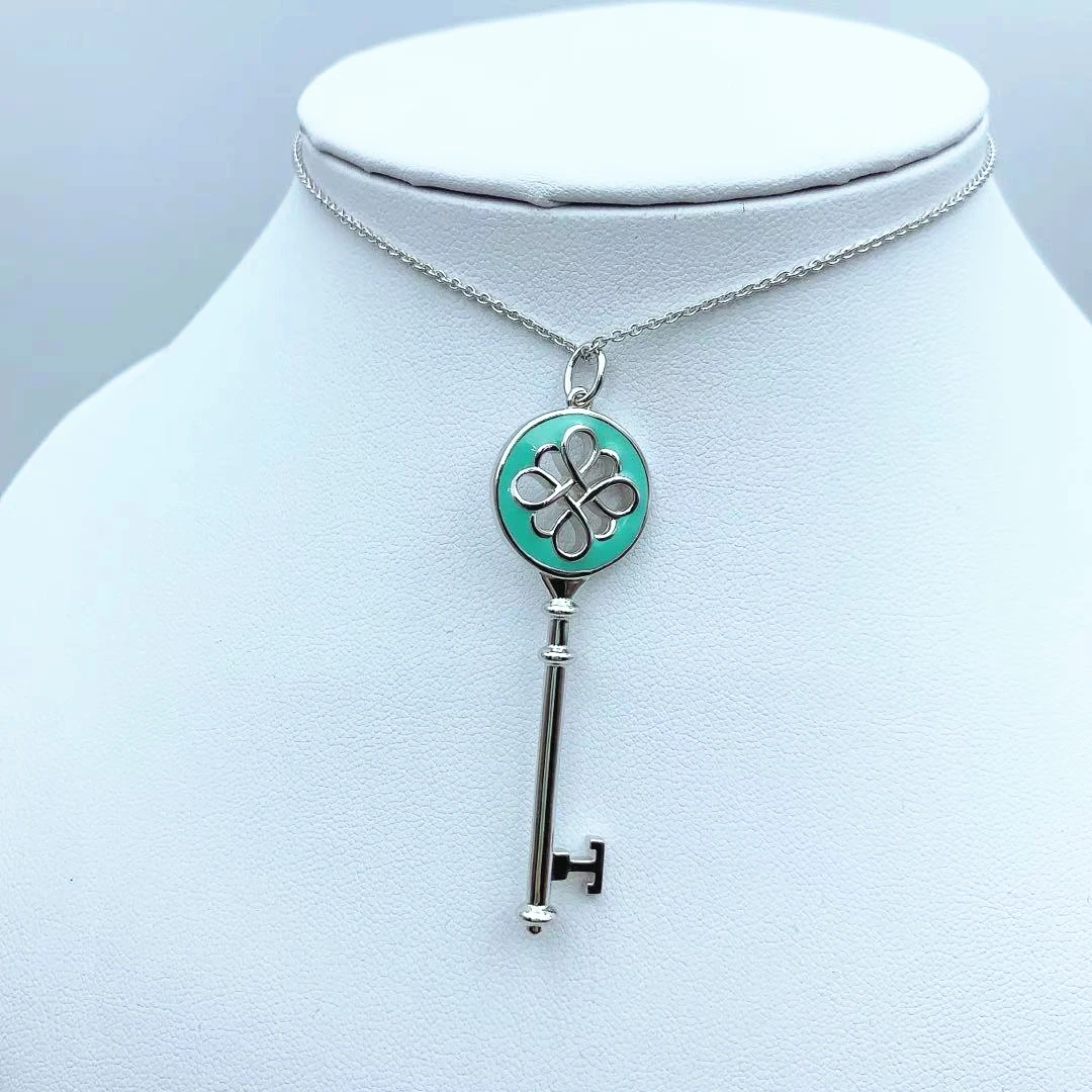 

Lovers Anniversary Holiday Party GIFT Original 1:1 S925 Sterling Silver Key Pendant Trendy Necklaces Luxury Fashion Logo Jewelry