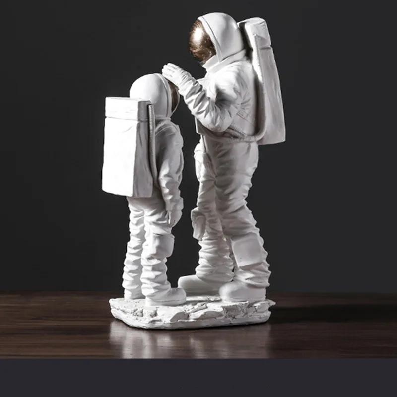 

European Style Father And Son Spaceman Resin Art&Craft Creative Living Room Entryway Art Decorations X3848
