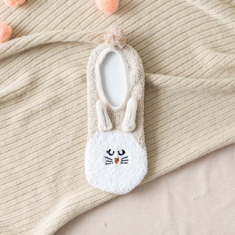 3 Теплые забавные носки из кораллового флиса с вышивкой Harajuku корейский красивый мультяшный носки-тапочки женские Divertidos креативные Sokken Chaussette - Цвет: 3