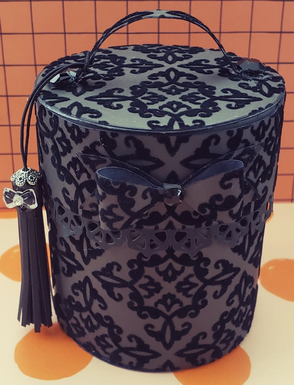 Металлическая высечка круглая подарочная коробка Подарочная бумажная цветок