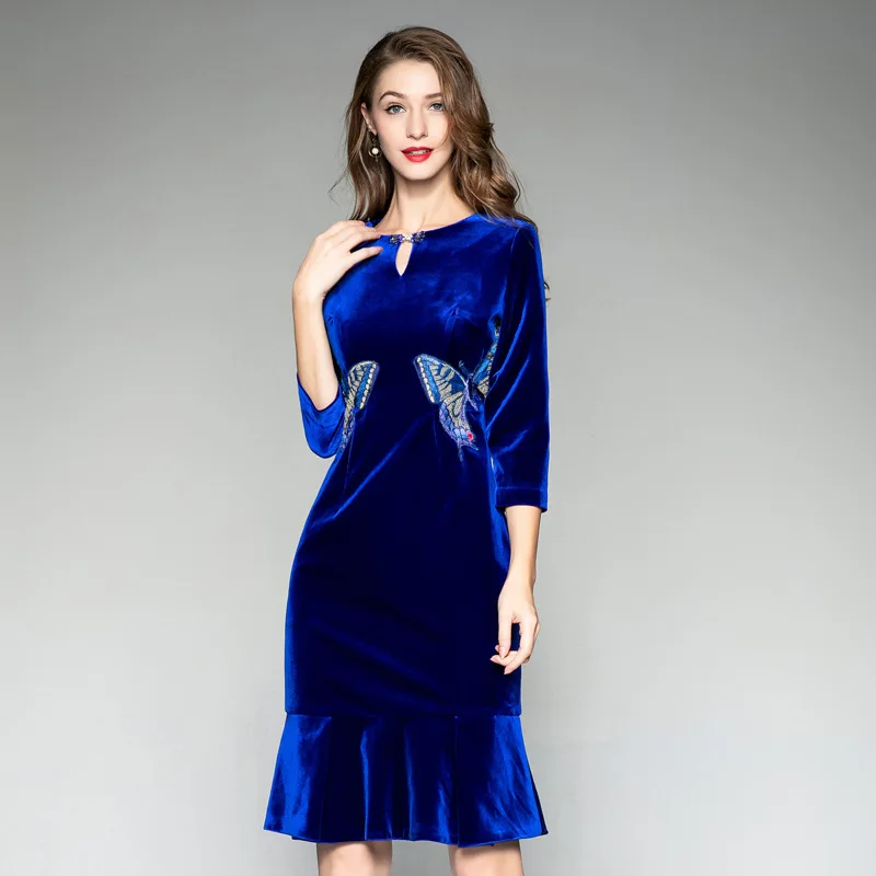 Офисное женское платье-карандаш с вышивкой подиумное новинка 2018 зимнее