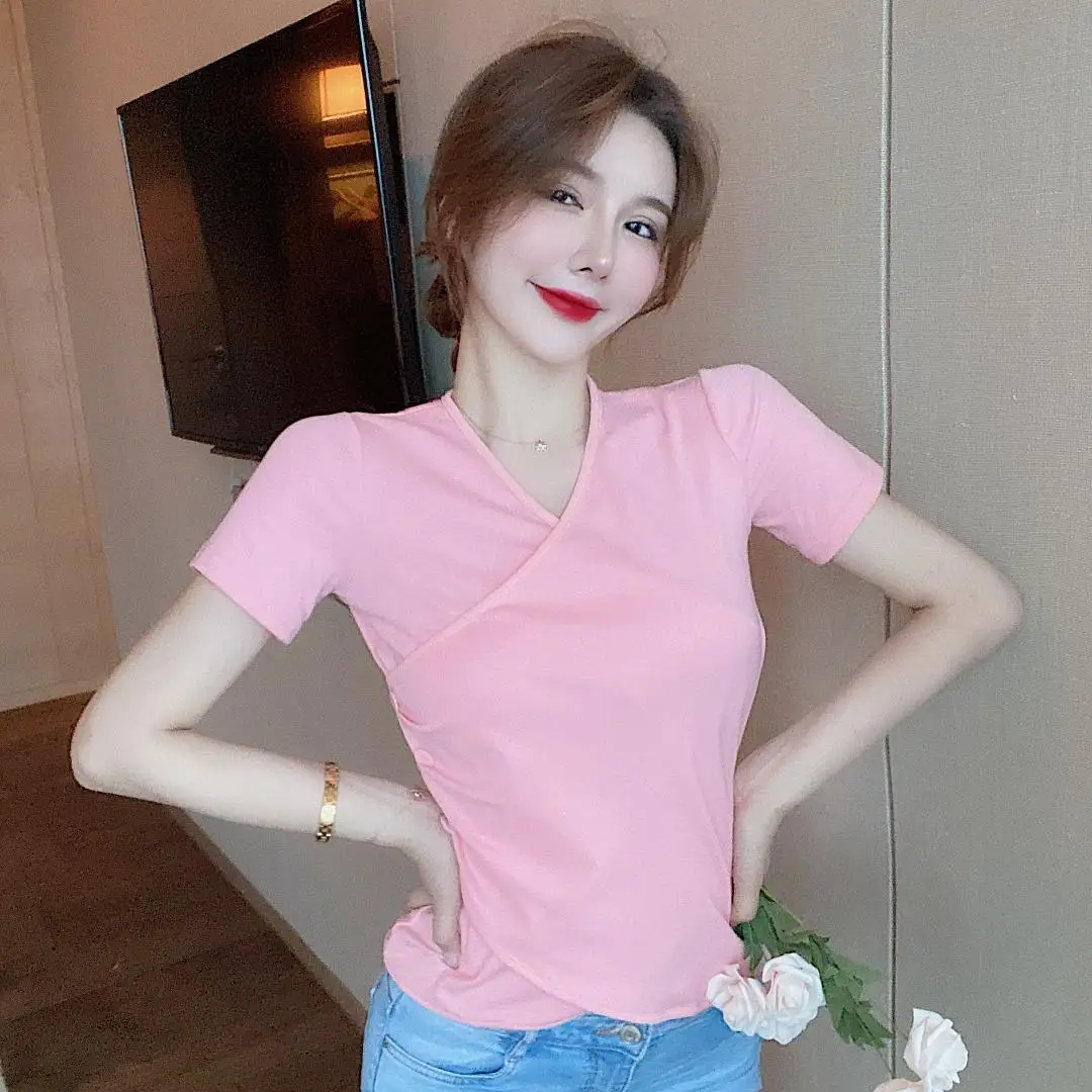 

The new v-neck design feeling short sleeve T-shirt dress new cross button cultivate one's morality joker coat tide