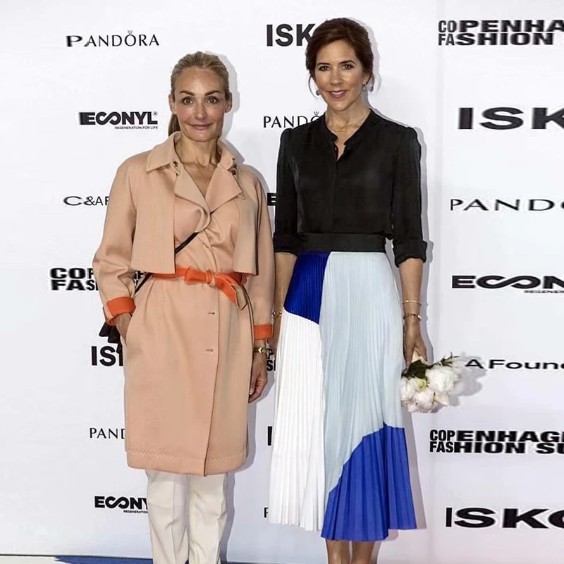 

Princess Mary Of Denmark 2020Spring Fashion Party High Quality Elegant Women'S Wear Set Casual Shirt Pleated Skirt Two Piece Set