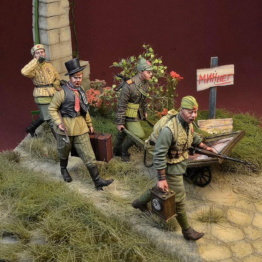 

Unassambled 1/35 древних Экипаж включает 4 человек Стенд статуэтка в виде набор миниатюрных моделей Неокрашенный