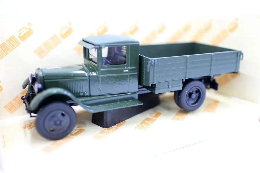 Классическая 1:43 шкала литья под давлением сплав Металл Винтаж русский грузовик миниатюрный моделирование статические Автомобили Модель дисплей коллекция