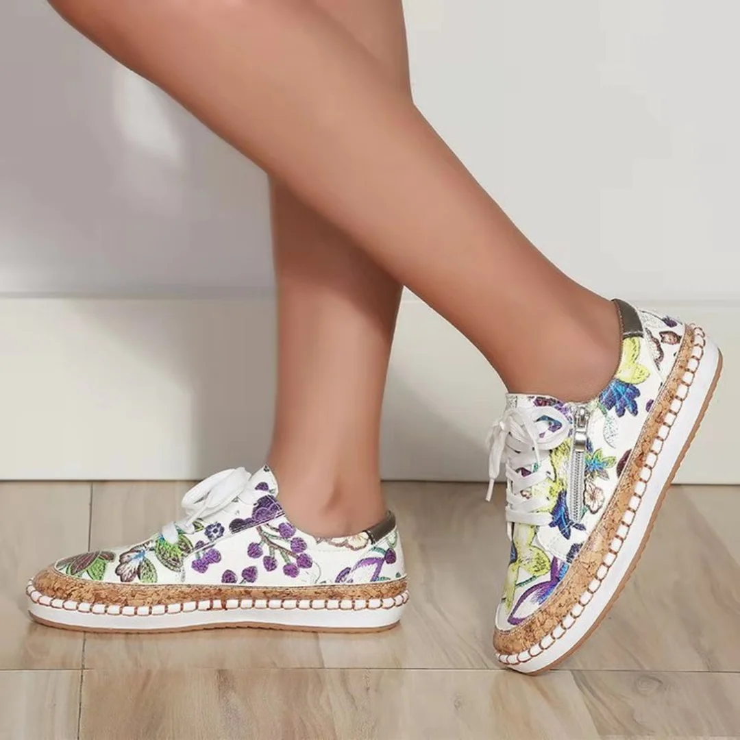 

Designer Hippie Shoes Vintage Flower Women Shoes Parrot Sneakers Retro Leather Sneaker Fashion Embroidery Ethnic Flats Shoes